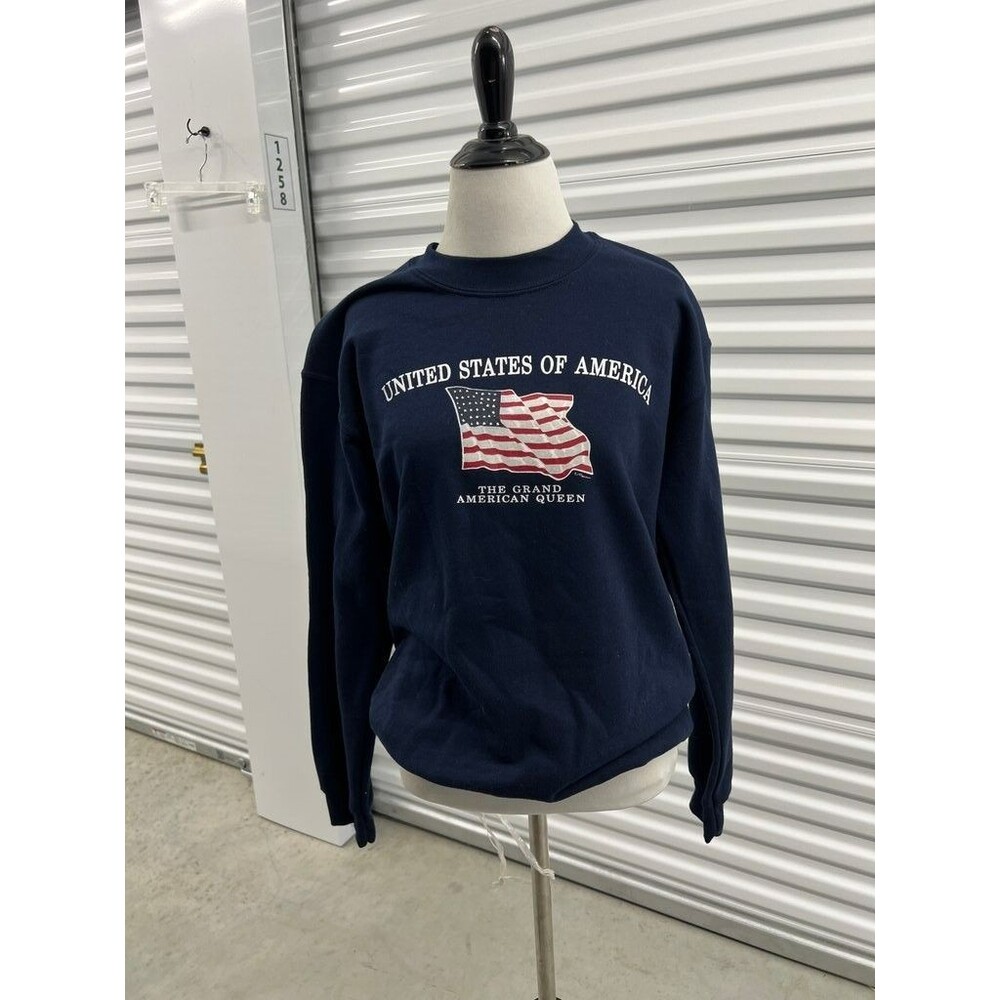 Women's Gildan Heavy Blend Grand American Queen Sweatshirt
